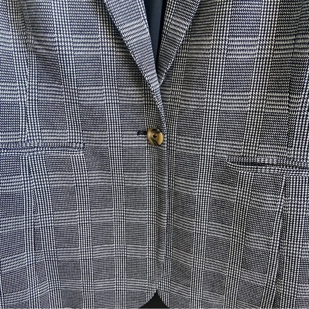 Beautiful Women’s blazer. Size XXL. Ricki’s. Fully lined. BNWT! Pockets. - Picture 5 of 8